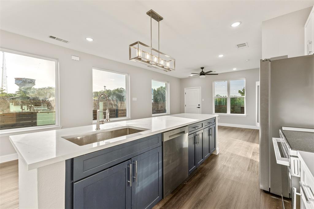829 Premier Parkway