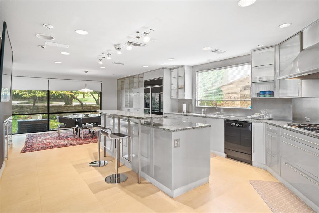 Shady Oaks Country Club Add - Residential