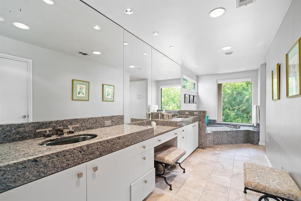 Shady Oaks Country Club Add - Residential