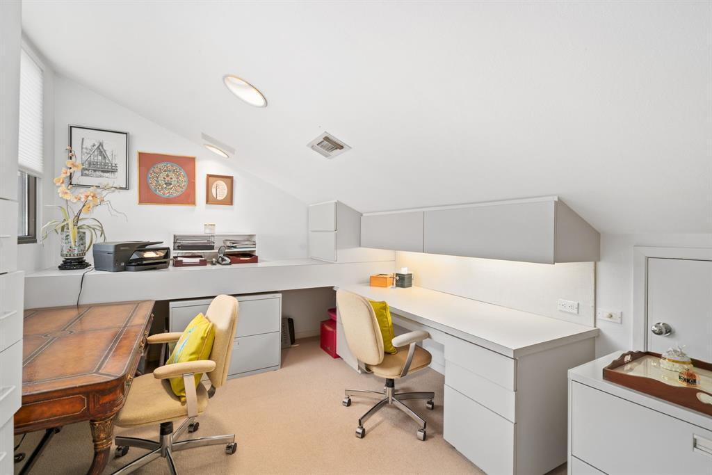 Shady Oaks Country Club Add - Residential