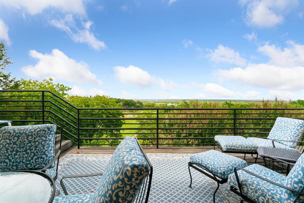 Shady Oaks Country Club Add - Residential