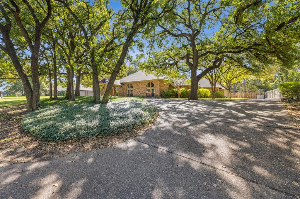 2900 Oak Trail Court