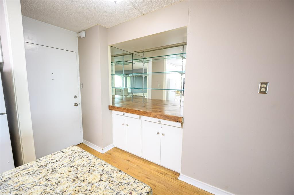 Twenty-One Turtle Creek Condos - Residential