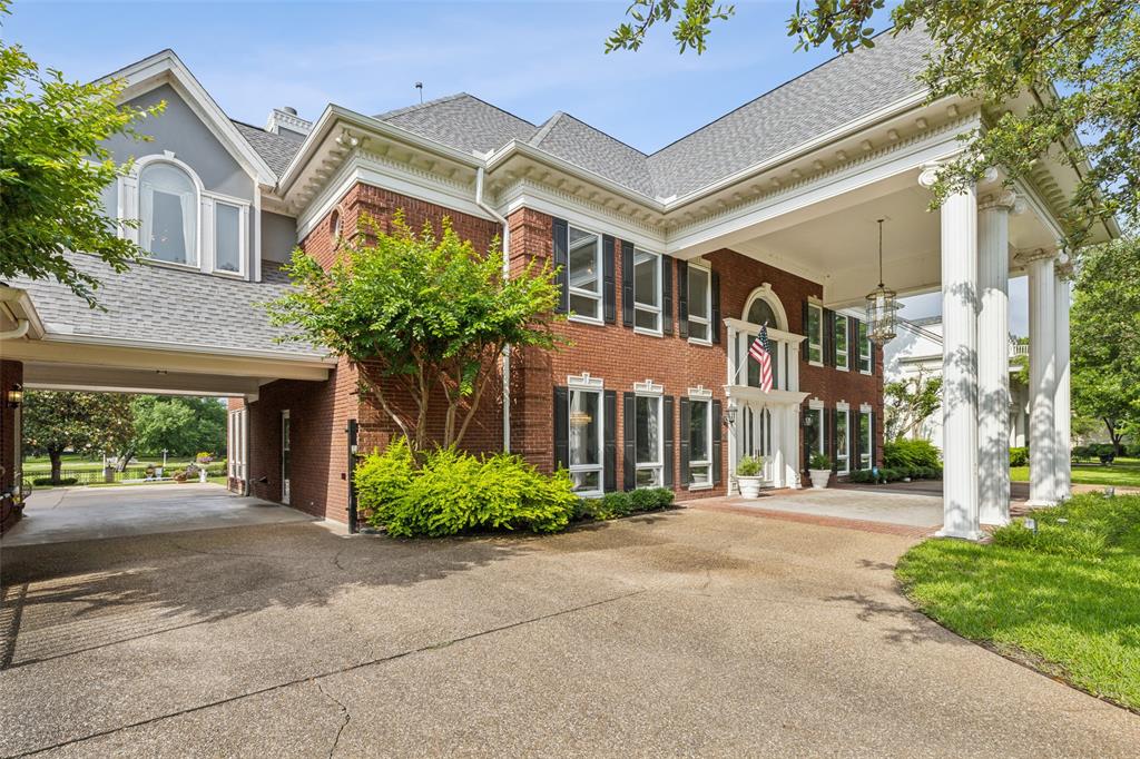 Woodland Hills Colleyville - Residential