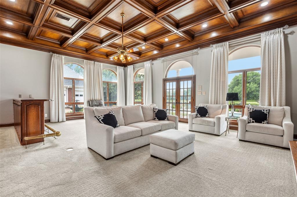 Woodland Hills Colleyville - Residential