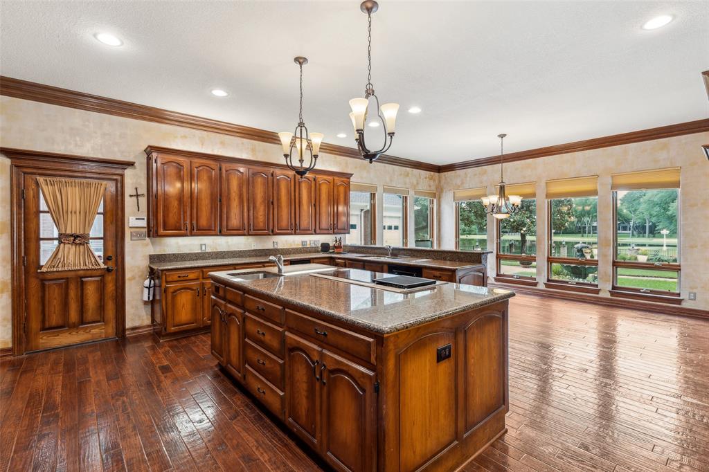 Woodland Hills Colleyville - Residential