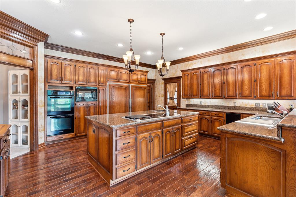 Woodland Hills Colleyville - Residential