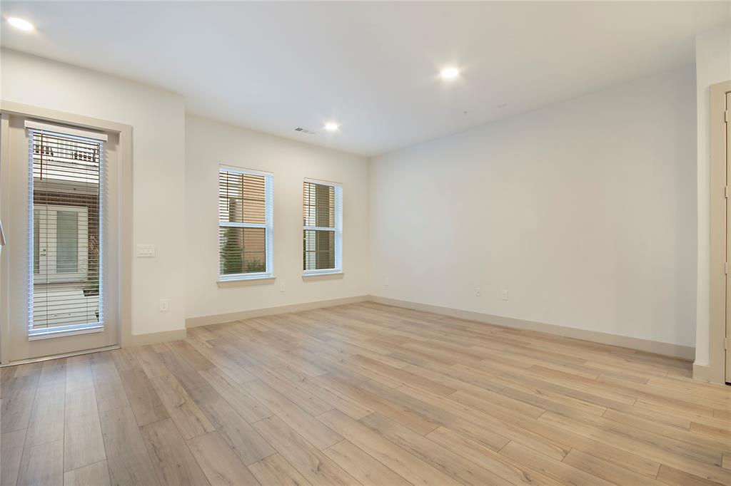 S4310 - Residential Lease