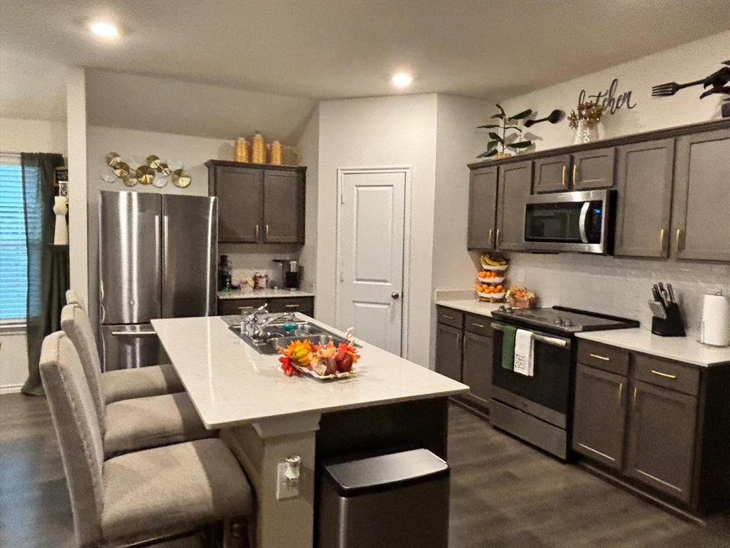 Magnolia Ph 8 - Residential