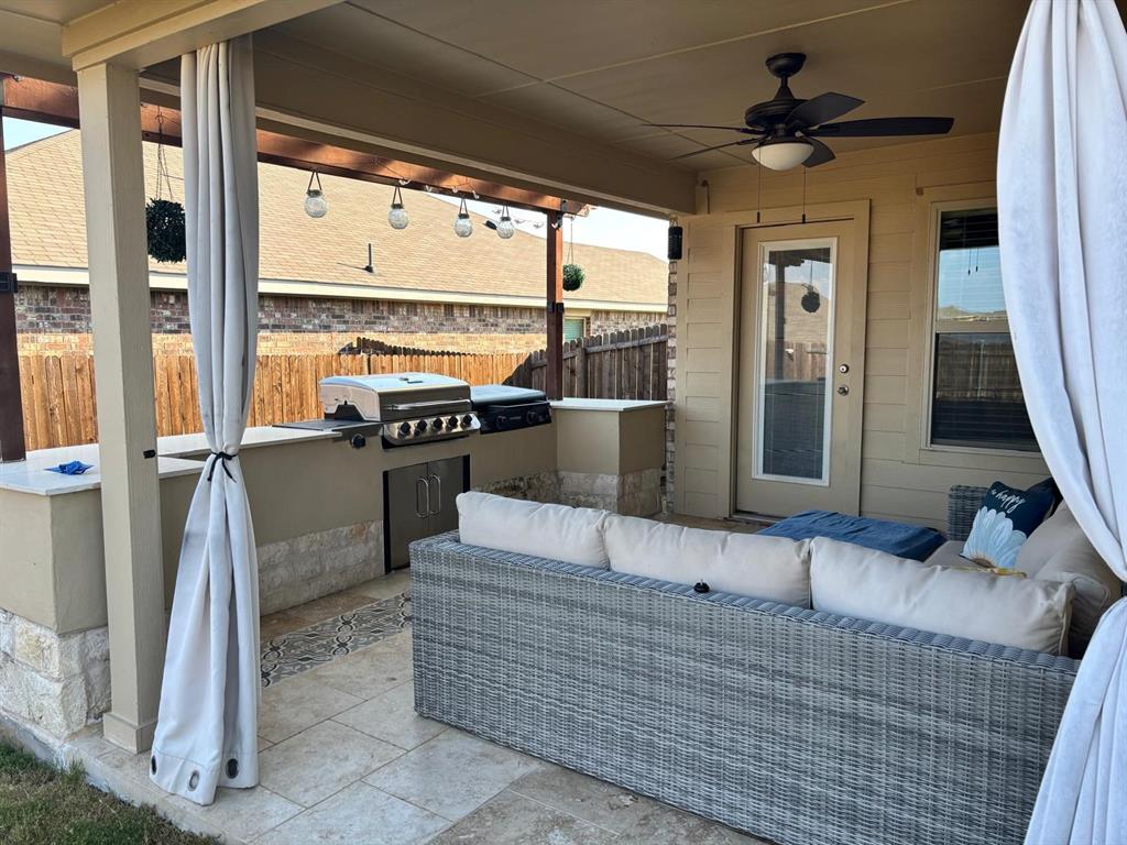 Magnolia Ph 8 - Residential