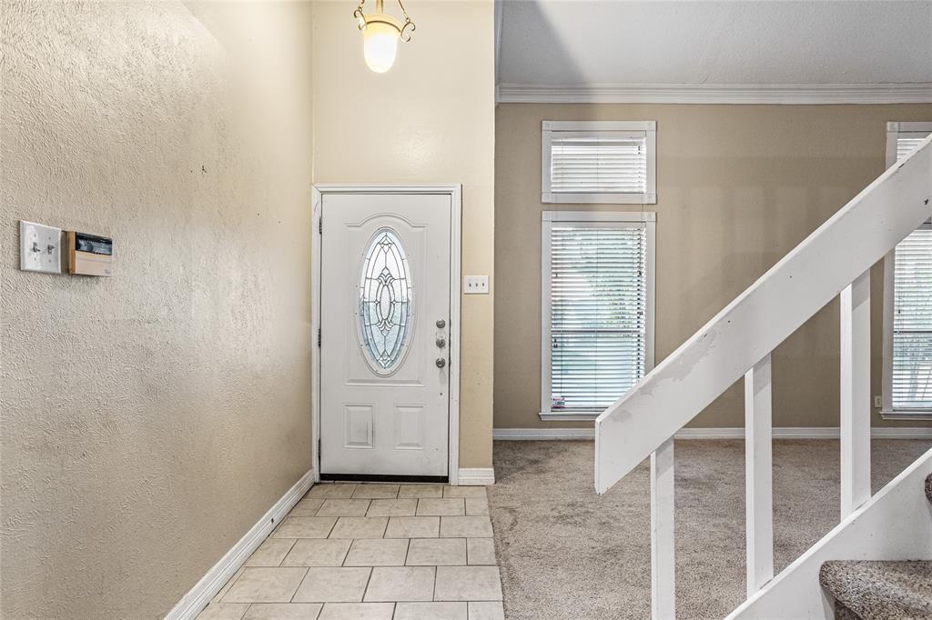 1718 Saint James Drive