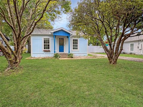 604 S Maple Street Howe TX 75459