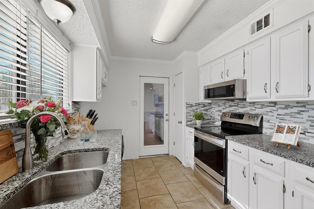 Huntington Village Add - Residential Lease