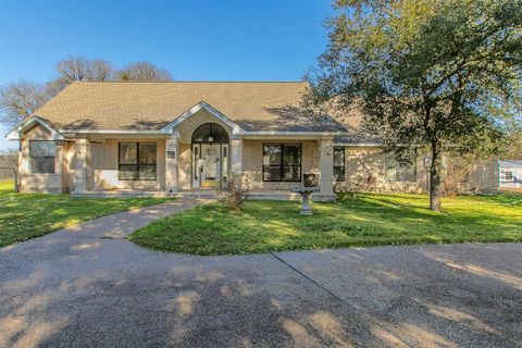 100 Spring Oak Street Lacy Lakeview TX 76705
