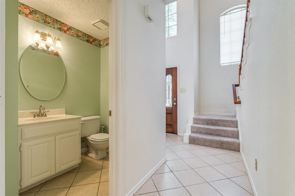 2816 Wateridge Court