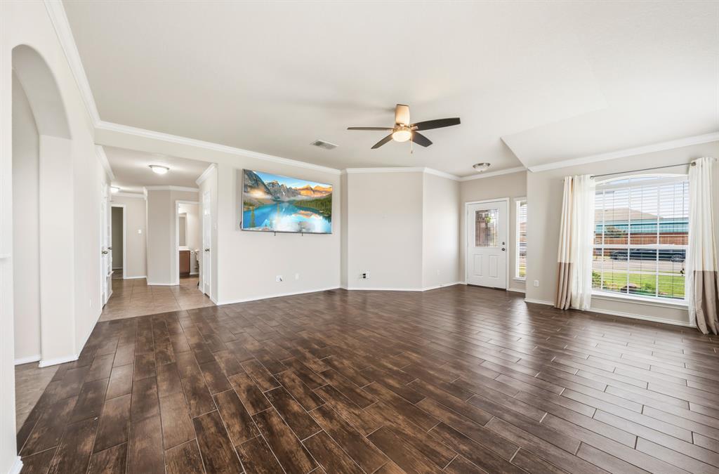 10193 Parker Springs Dr