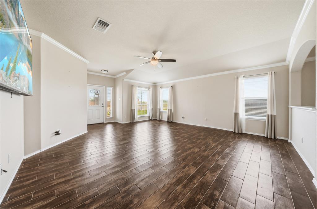 10193 Parker Springs Dr