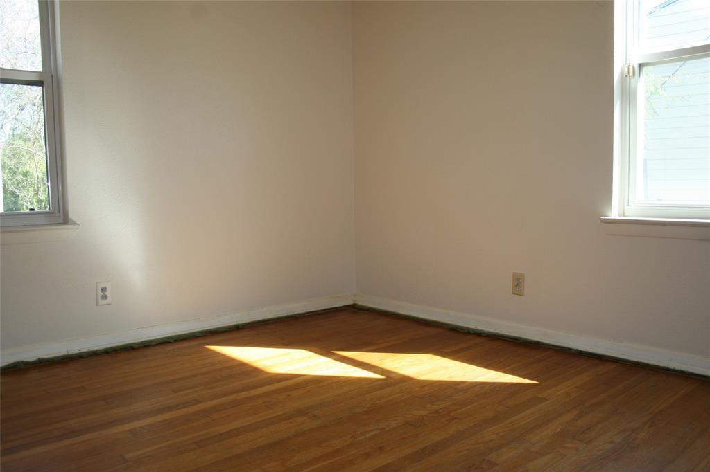 Valwood Park 06 - Residential