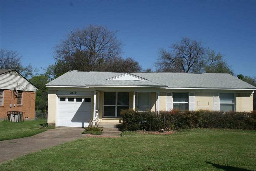 Prime Investment Opportunity

Unlock the potential of this 2-bedroom, 1-bath gem situated on a generous lot. Owned by the same family for over 40 years, this home is now ready for its next chapter. Offered as a true investor special, it’s the perfect canvas for a fix-and-flip or a high-performing rental. 918 sq. ft. of efficient living space. An expansive backyard featuring a solid 10x10 storage shed, perfect for tools or hobby space. Located in a neighborhood with a proven track record for successful renovations and consistent rental demand.

Bring your vision and your contractor—this one won't last long!