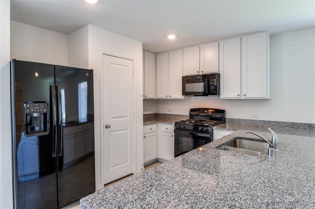 Linden Hills Ph 3 - Residential Lease