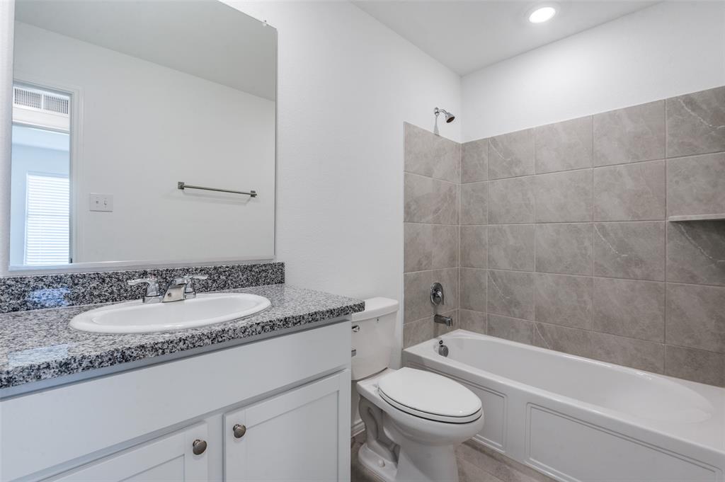 Linden Hills Ph 3 - Residential Lease