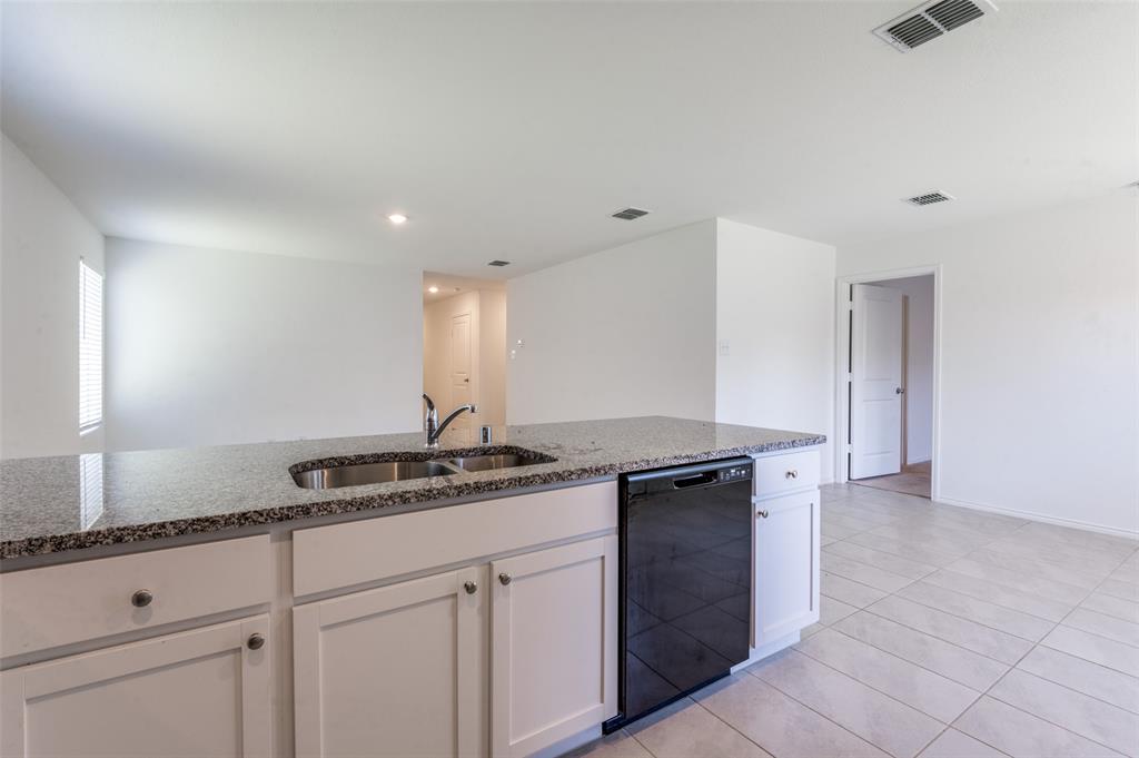 Linden Hills Ph 3 - Residential Lease