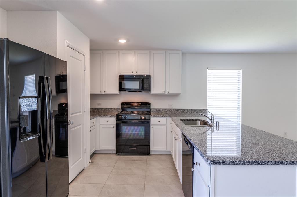 Linden Hills Ph 3 - Residential Lease