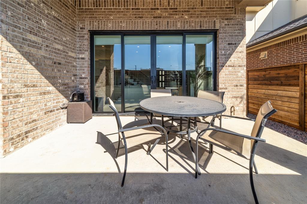 31 Dallas Square #1 - Residential Lease