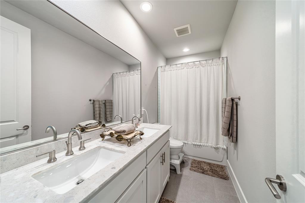 31 Dallas Square #1 - Residential Lease