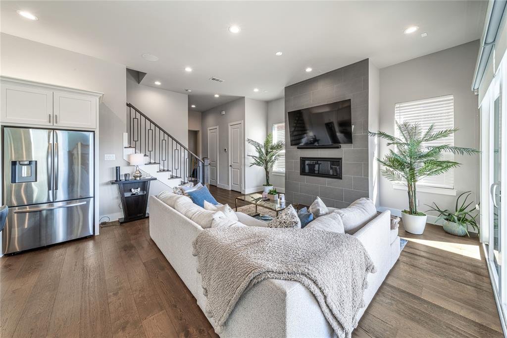 31 Dallas Square #1 - Residential Lease