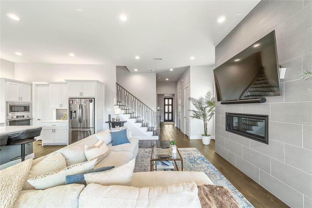 31 Dallas Square #1 - Residential Lease