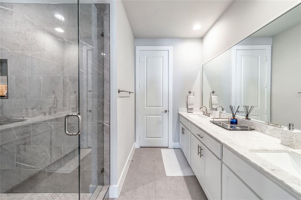 31 Dallas Square #1 - Residential Lease