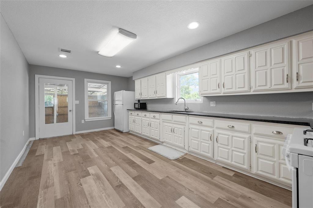 La Frosta Heights - Residential