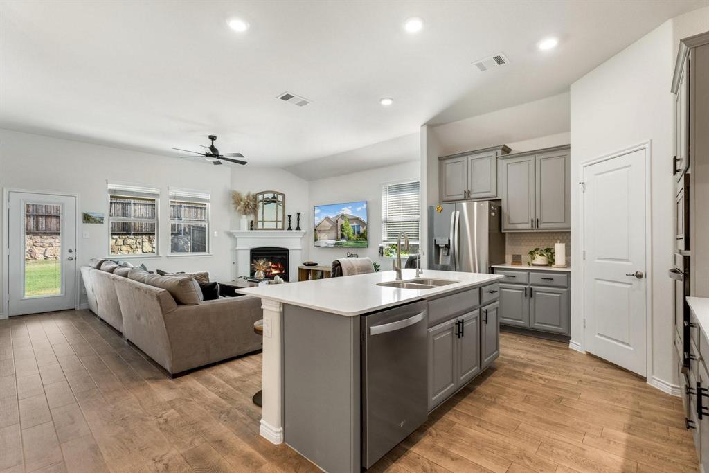 4122 Ellinger Drive