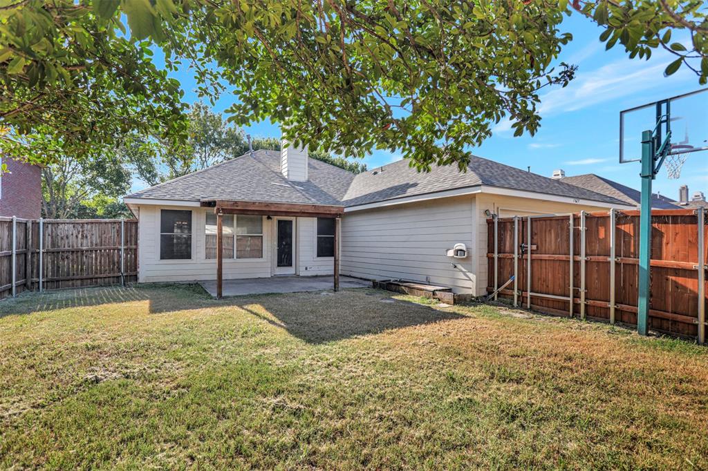1629 Lakeside Drive