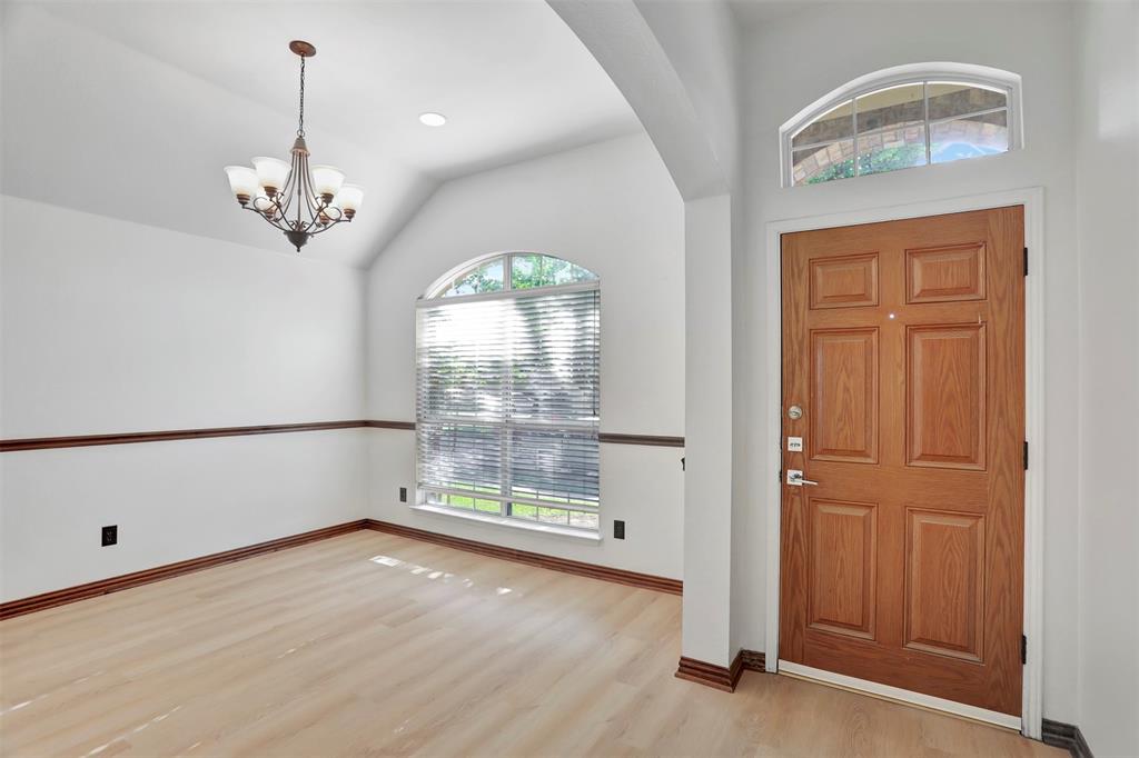 1629 Lakeside Drive