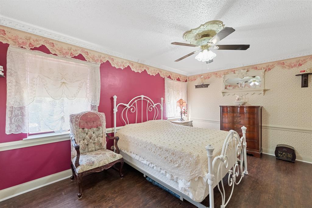 Royal Oak Estates - Residential