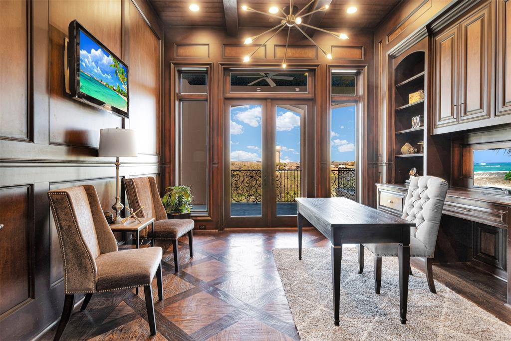 1000 LONG ISLES Lane