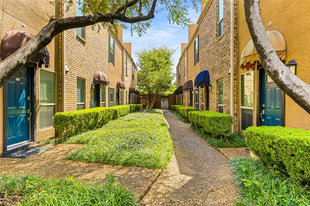 Holland Ave Condo 4015-4025 - Residential