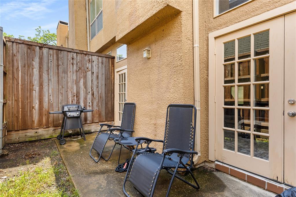 Holland Ave Condo 4015-4025 - Residential