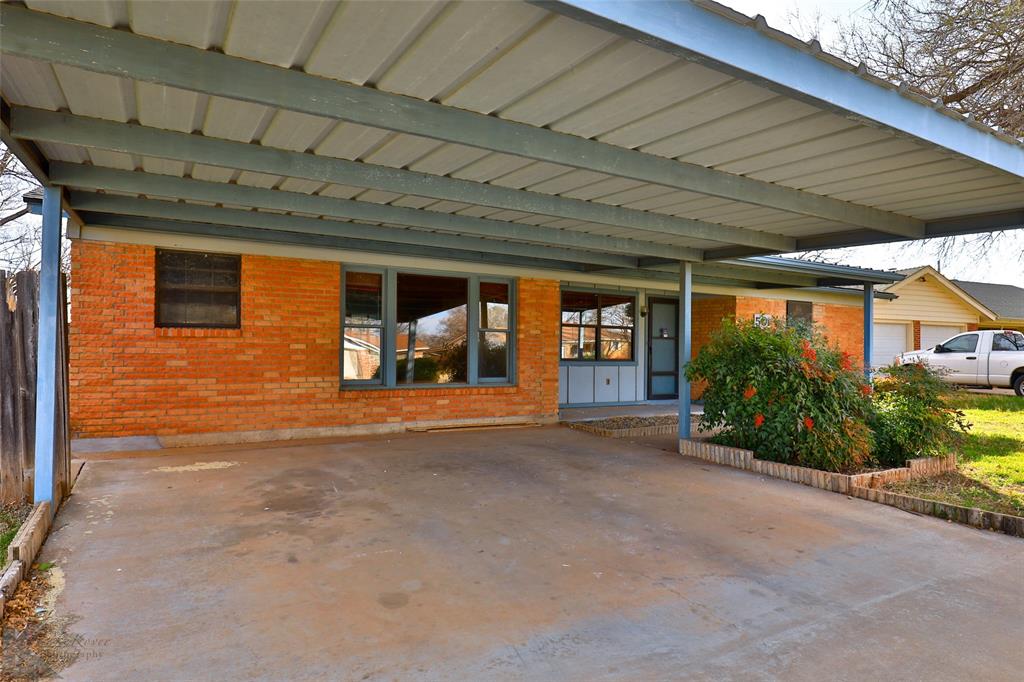 Park Plaza - Residential Lease