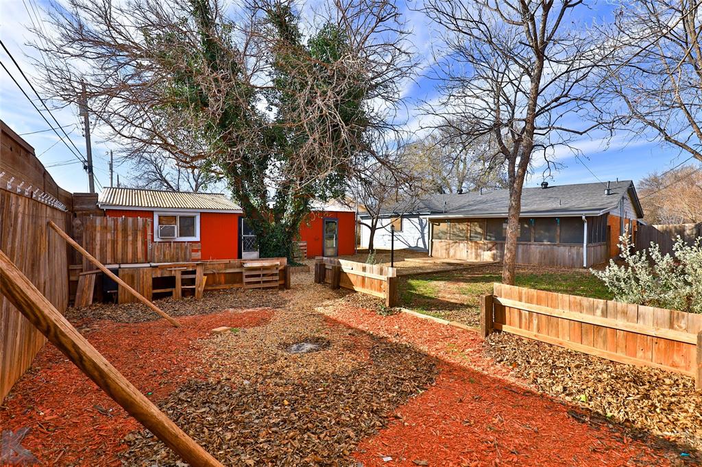 Park Plaza - Residential Lease