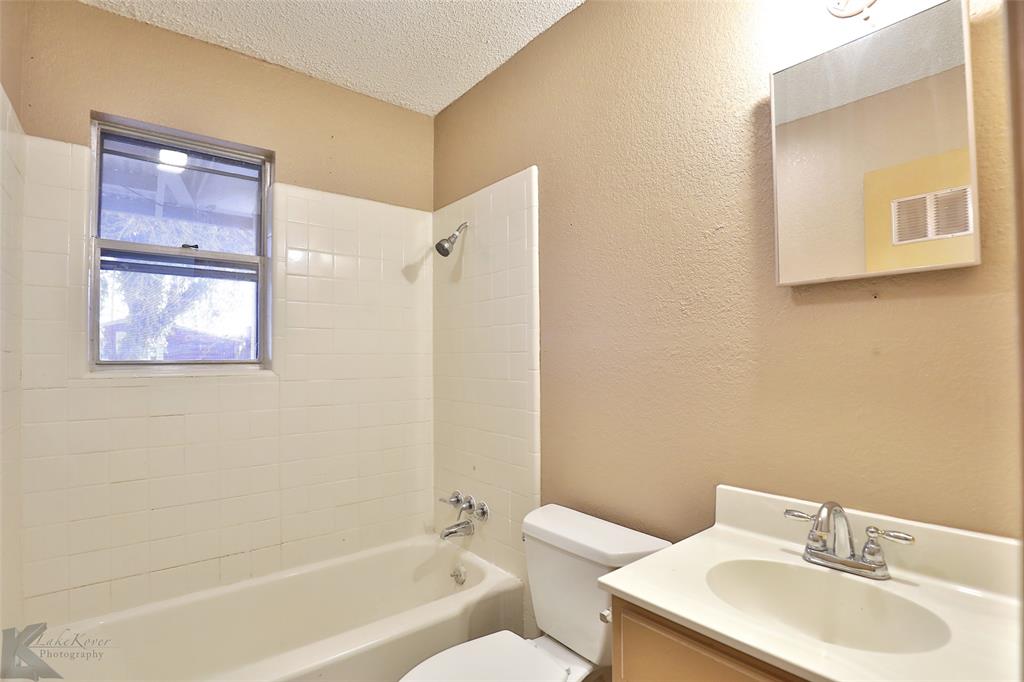 Park Plaza - Residential Lease