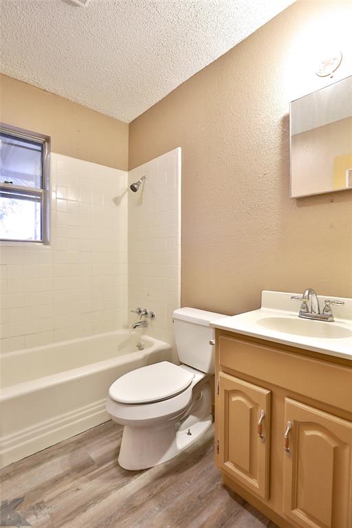 Park Plaza - Residential Lease