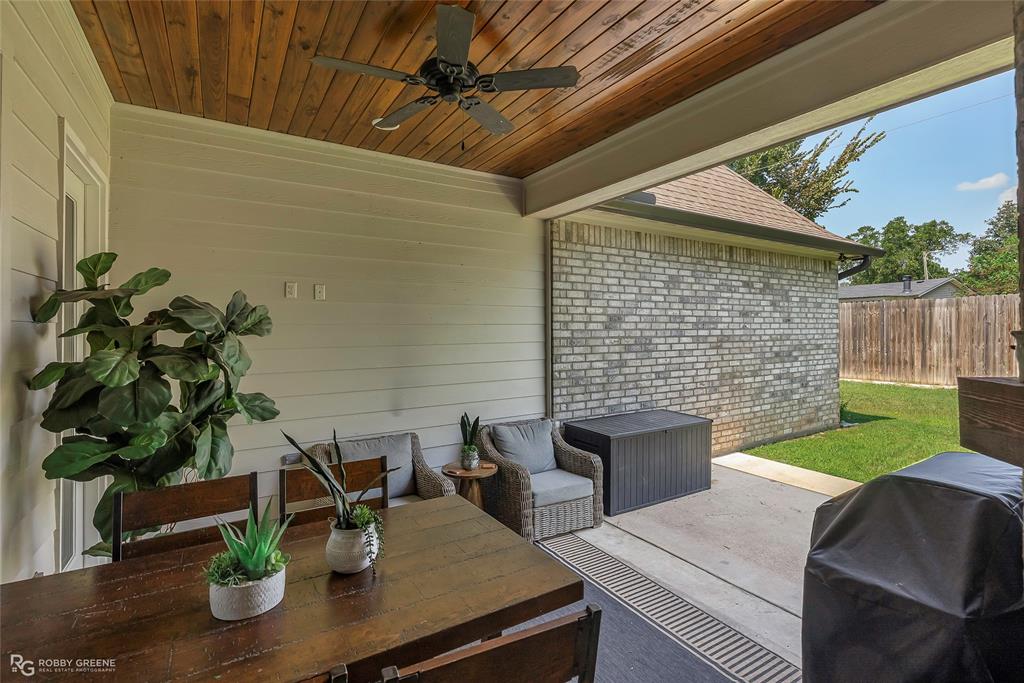 Lakeside on Long Lake - Residential