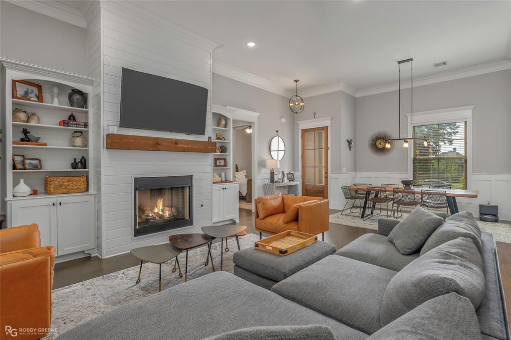 Lakeside on Long Lake - Residential