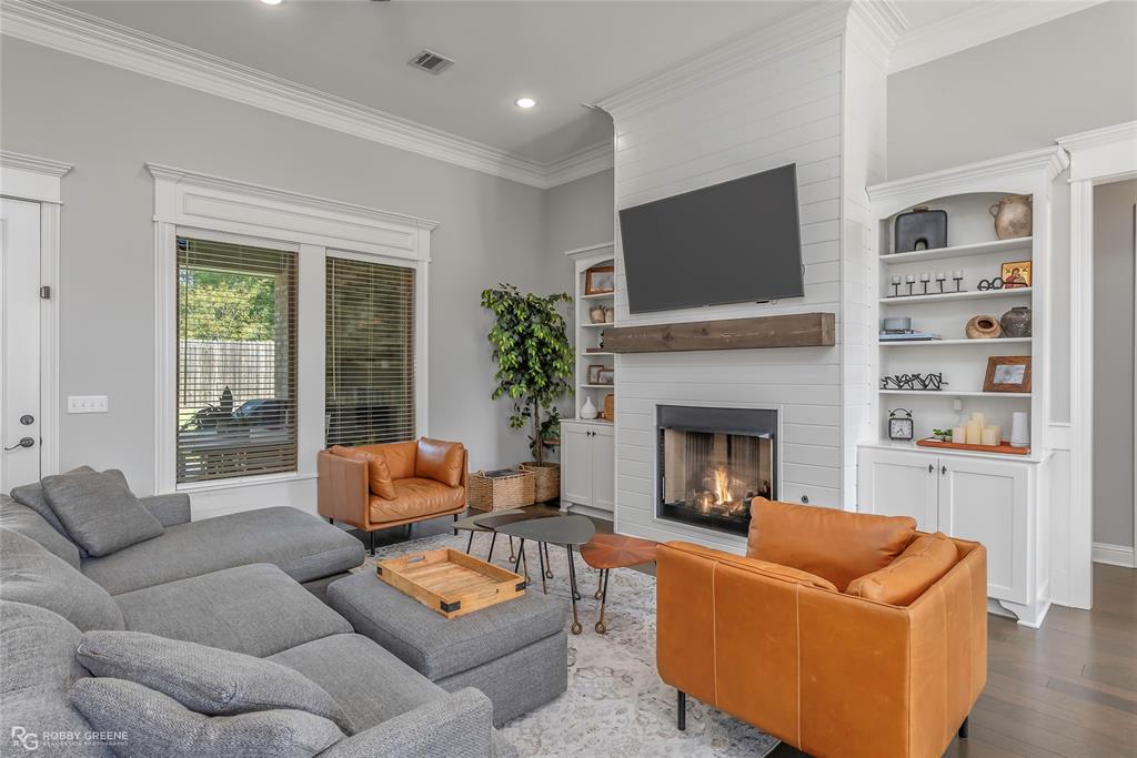 Lakeside on Long Lake - Residential