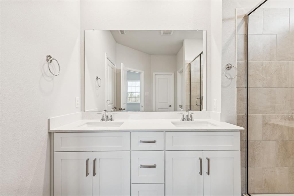 Venetian - Residential