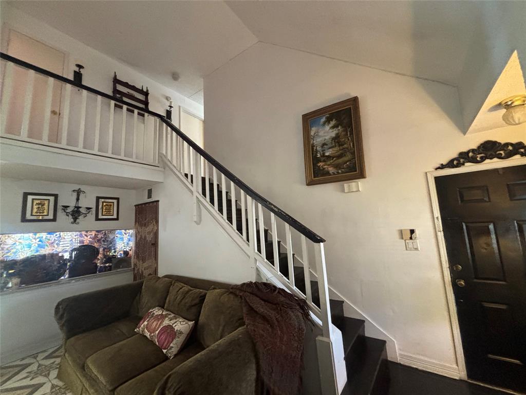 1818 Indian Creek Court