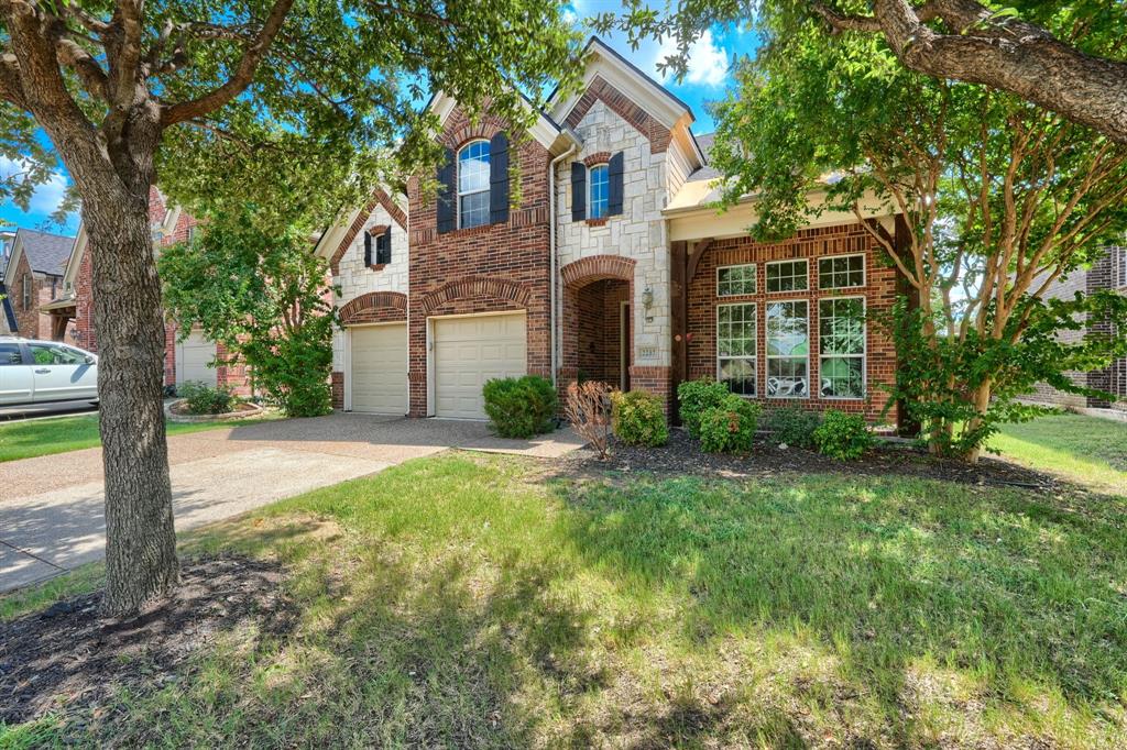 2237 Chenault Drive